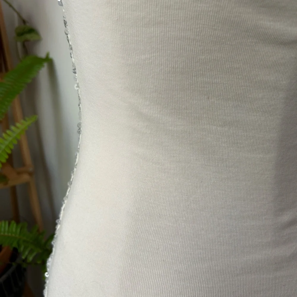 Old navy sequins tank top size XS cream/white and silver all over the front - Picture 4 of 8